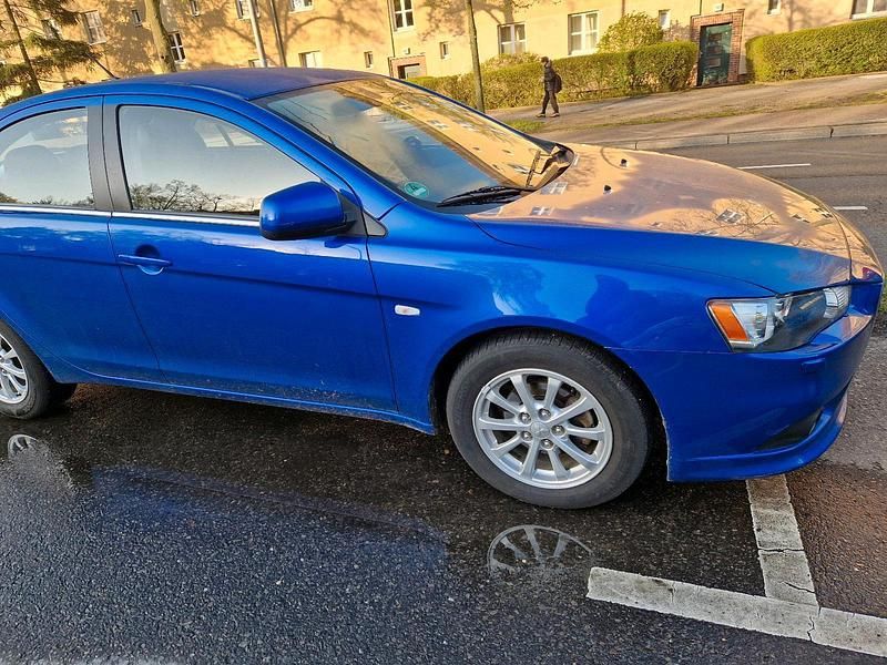 Gebraucht Mitsubishi Lancer 116 PS (85 kW) 2011 Limousine