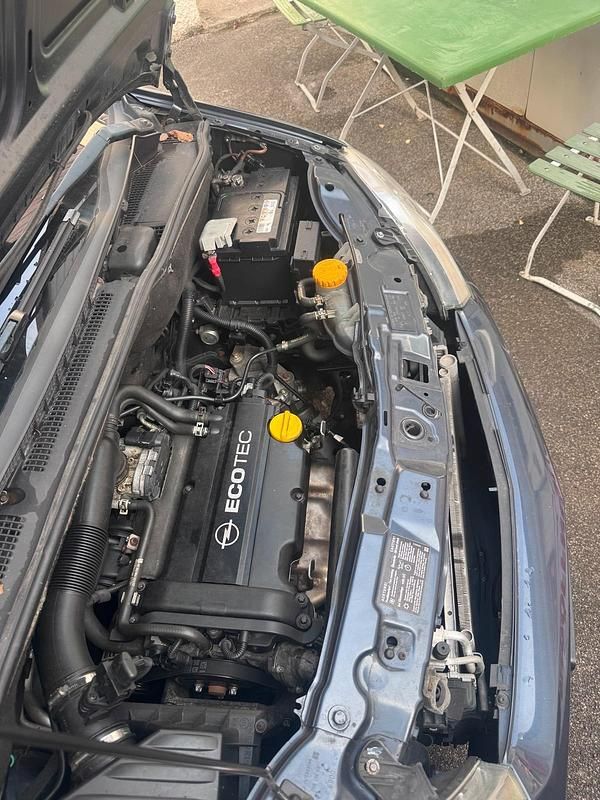 Gebraucht Opel Meriva 110 PS (80 kW) 2009 Andere farben Van / Kleinbus