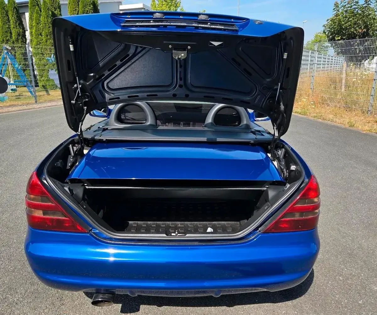 Gebraucht Mercedes SLK230 193 PS (141 kW) 1998 Blau Cabrio