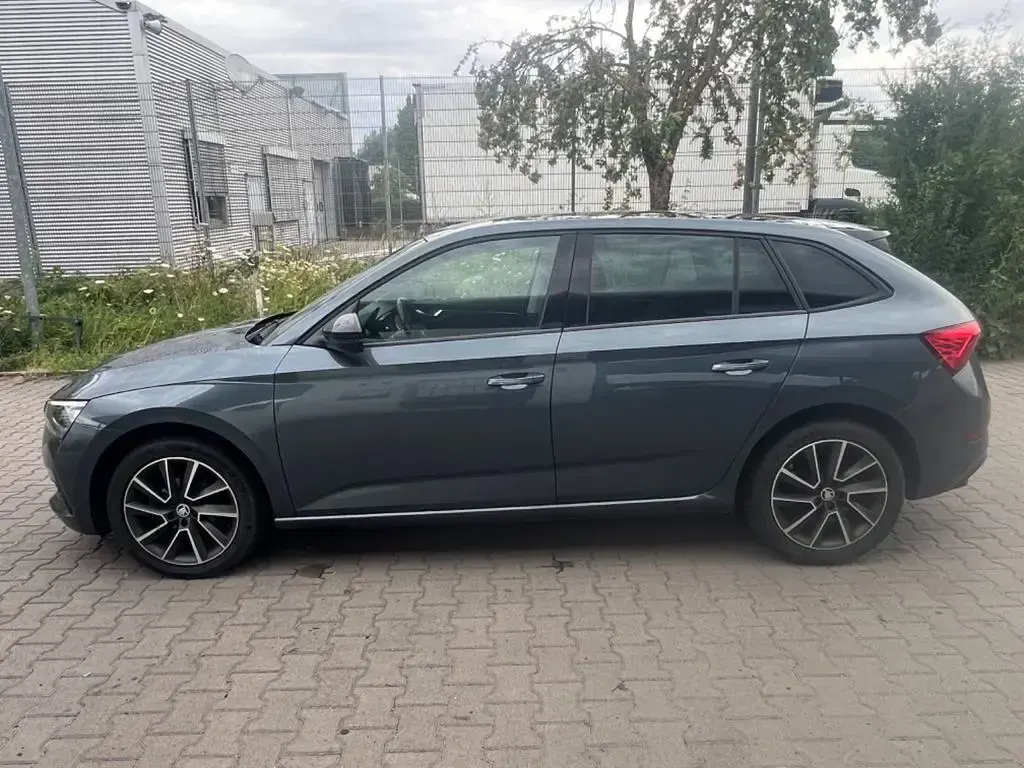 Gebraucht Skoda Scala Style 150 PS (110 kW) 2019 Grau Kleinwagen