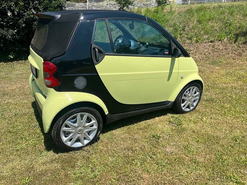Gebraucht Smart ForTwo Cabrio 45 PS (33 kW) 2001 Gelb Cabrio