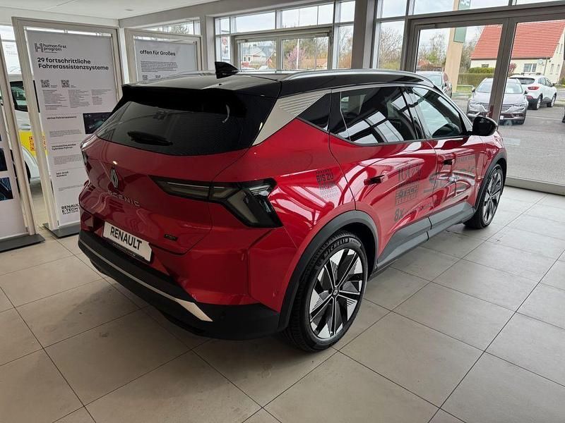 Gebraucht Renault Scenic E-Tech Komfort 125 kW (170 PS) 2024 Rot SUV