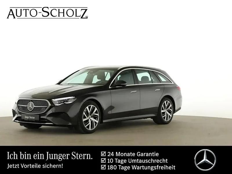 Metalliclack graphitgrau Gebraucht 2024 Mercedes E220 Avantgarde Kombi | 46.226 € (Superpreis) - Bild 1/4