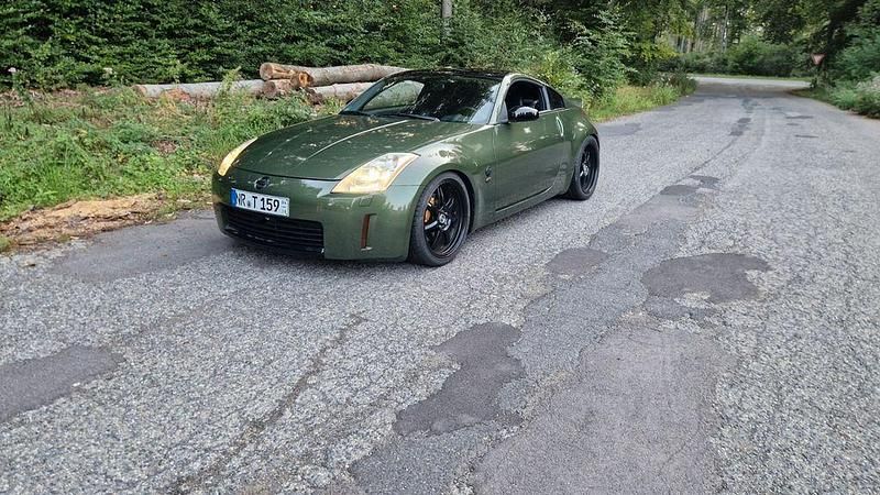 Grün Gebraucht 2004 Nissan 350Z Pack Coupé | 16.800 € (Fairer Preis) - Bild 1/4
