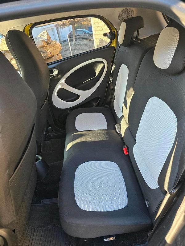 Gebraucht Smart ForFour 71 PS (52 kW) 2015 Gelb Kleinwagen