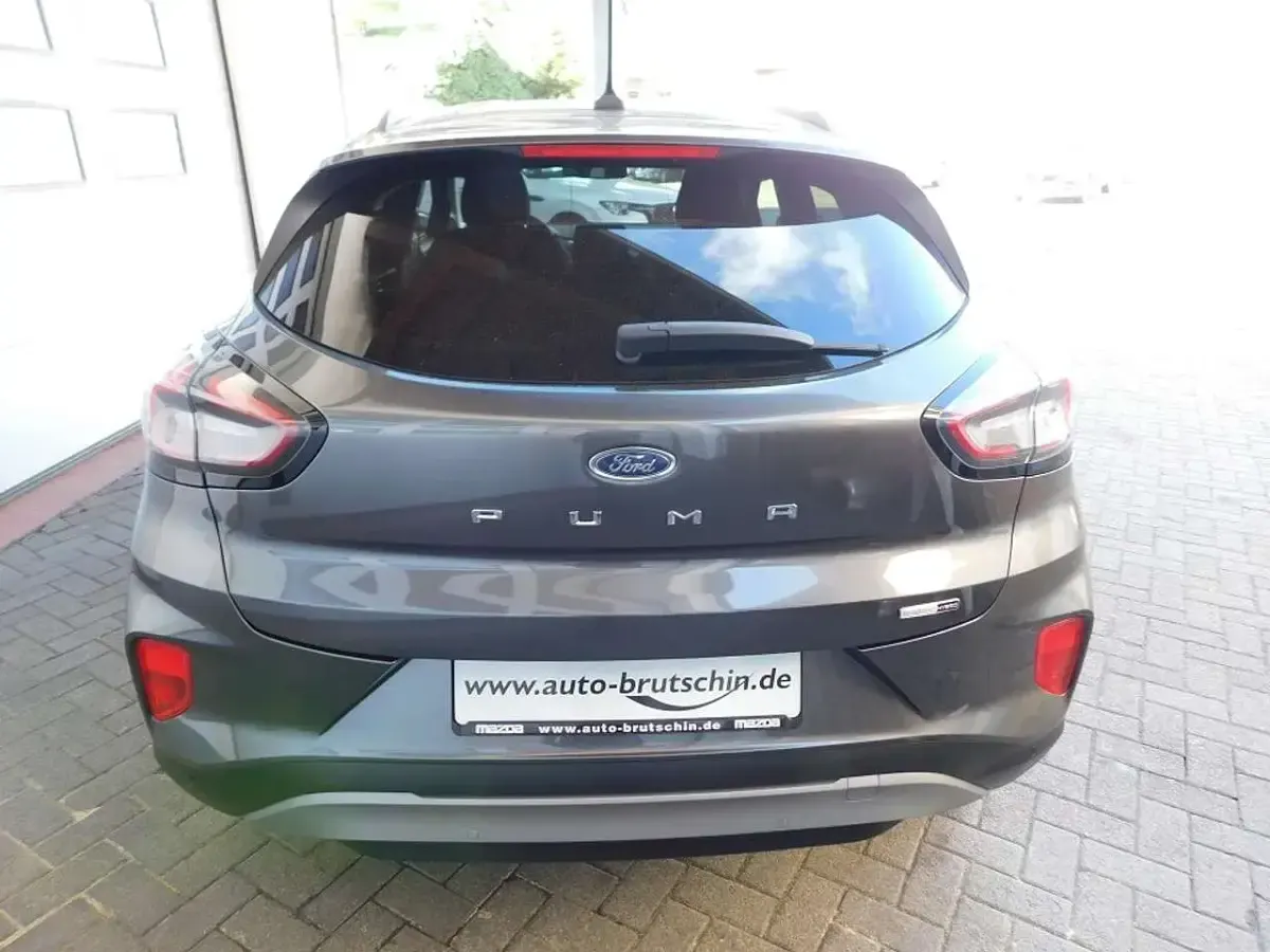 Gebraucht Ford Puma Titanium 125 PS (91 kW) 2021 Magneticgrau (metallic) SUV