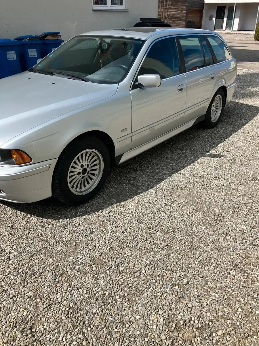 Second-hand BMW 525 192 CP (141 kW) 2002 Gri Break