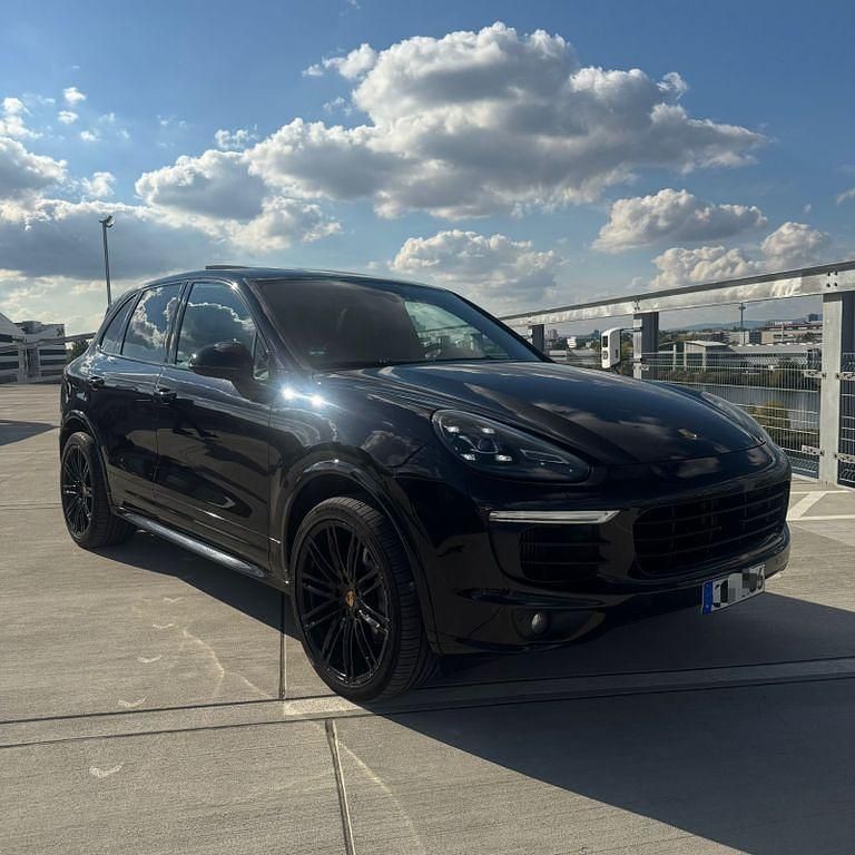 Schwarz Gebraucht 2016 Porsche Cayenne S SUV | 35.900 € (Fairer Preis) - Bild 1/4