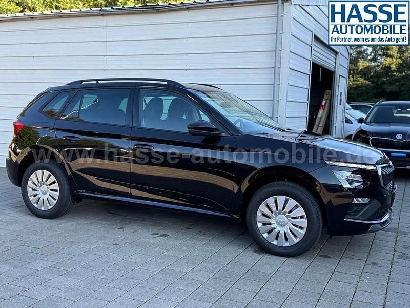 Neu Skoda Kamiq Selection 116 PS (85 kW) 2025 Blackmagic perleffekt SUV