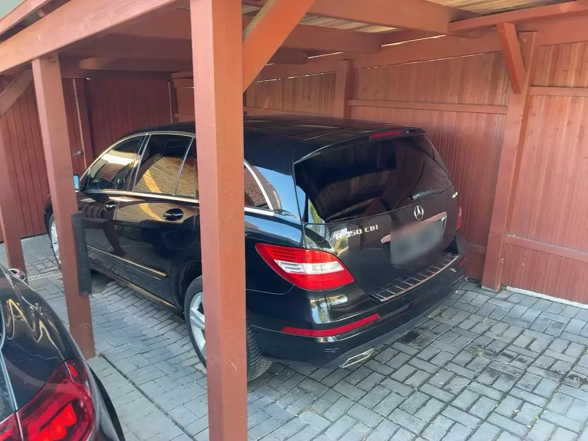 Gebraucht Mercedes R350 265 PS (194 kW) 2011 Schwarz Kombi