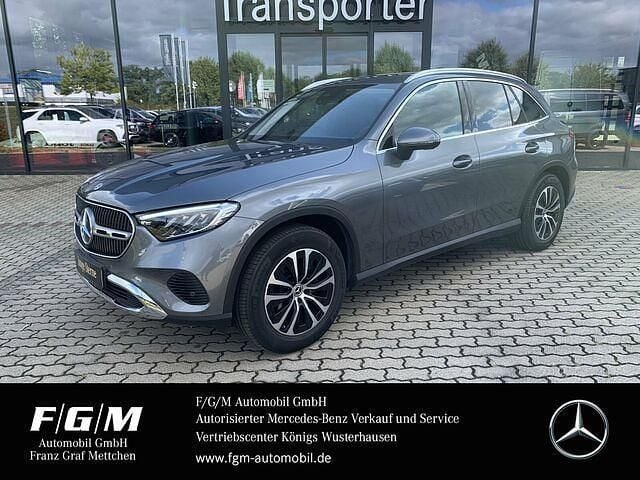 Lack selenitgrau Gebraucht 2023 Mercedes GLC200 Advanced Plus SUV | 48.270 € (Superpreis) - Bild 1/2