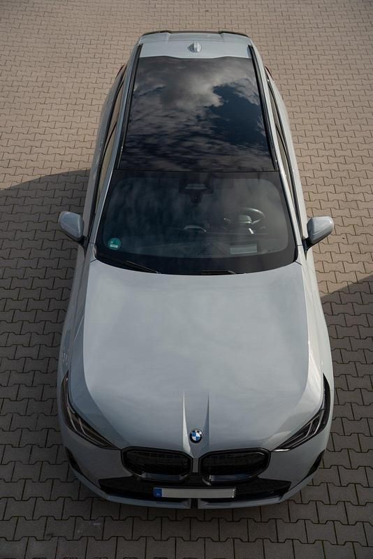 Grau Gebraucht 2024 BMW X3 Comfort Edition SUV | 60.995 € (Fairer Preis) - Bild 1/4