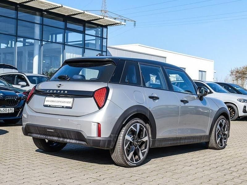 Gebraucht Mini Cooper Favoured 2024 Andere Kleinwagen
