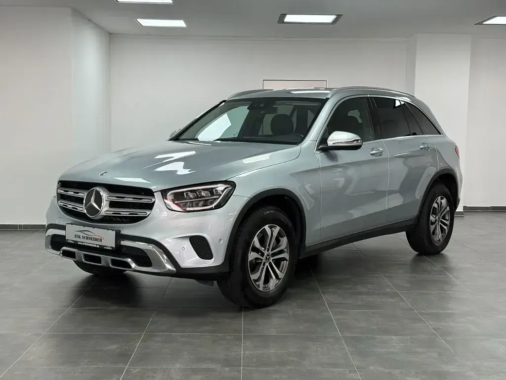 Gebraucht Mercedes GLC220 194 PS (142 kW) 2020 Silber SUV