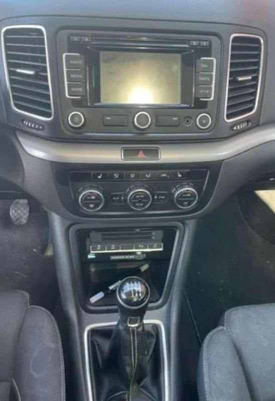 Schwarz Gebraucht 2012 VW Sharan Trendline Van / Kleinbus | 12.900 € (Etwas zu teuer) - Bild 1/4
