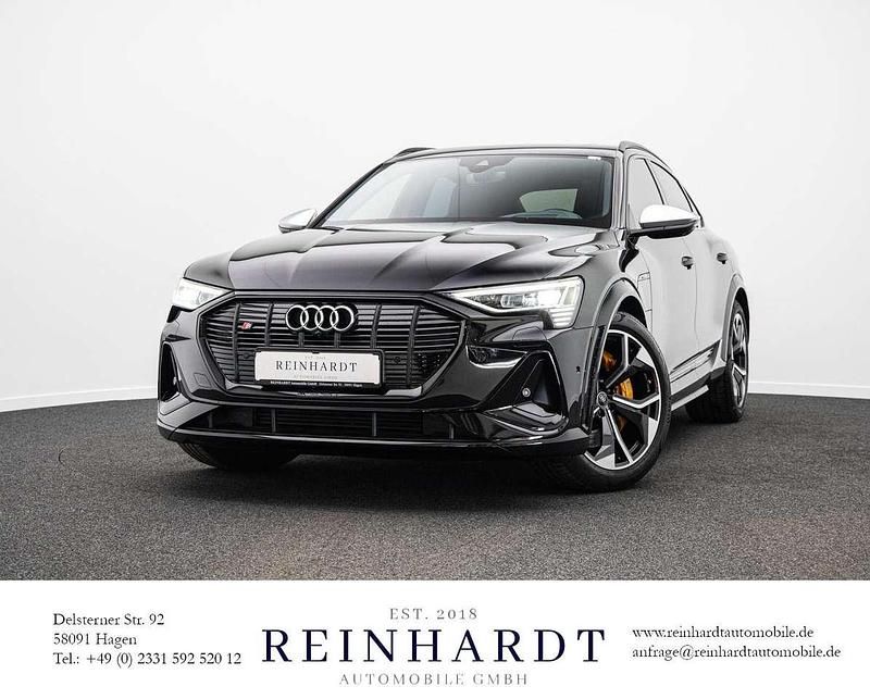 Mythosschwarz metallic Gebraucht 2021 Audi e-tron Sportback Ambiente SUV | 42.505 € (Superpreis) - Bild 1/3