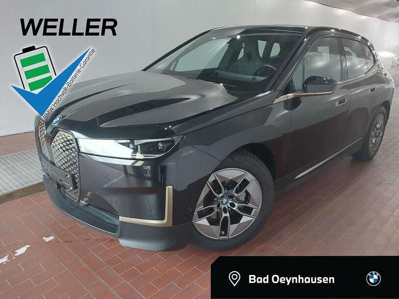 Black sapphire (schwarz) Gebraucht 2022 BMW iX Comfort Edition SUV | 41.750 € (Superpreis) - Bild 1/3
