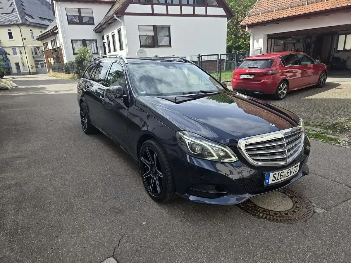 Gebraucht Mercedes E250 Elegance 204 PS (150 kW) 2014 Kombi