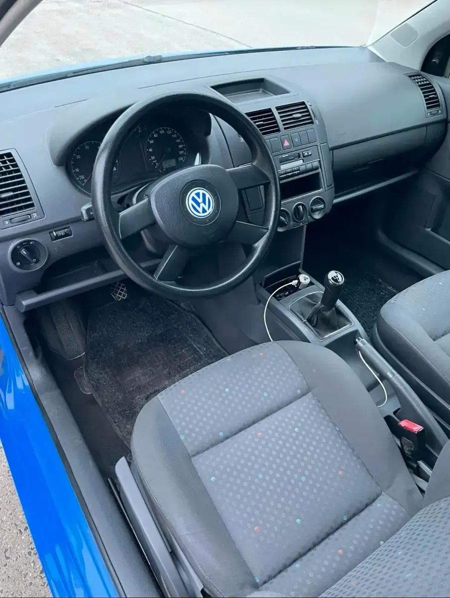 Gebraucht VW Polo 64 PS (47 kW) 2002 Blau Kleinwagen