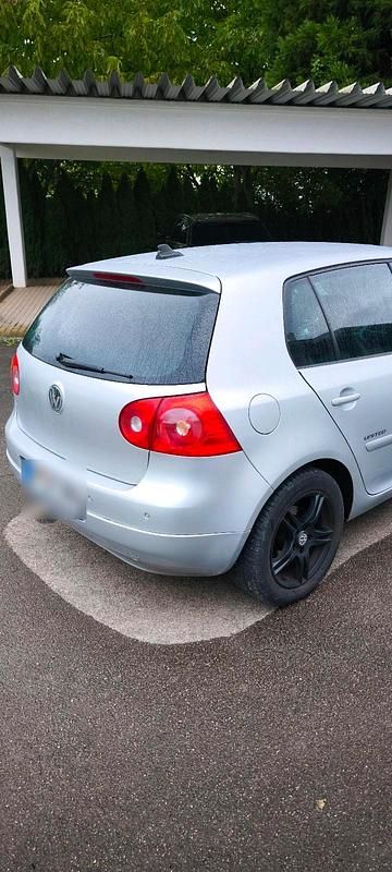 Gebraucht VW Golf V 109 PS (80 kW) 2007 Silber Kleinwagen