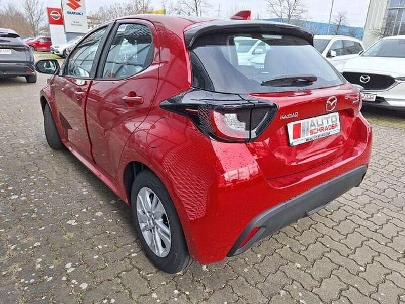 Gebraucht Mazda 2 Center-Line 116 PS (85 kW) 2024 Rot Limousine