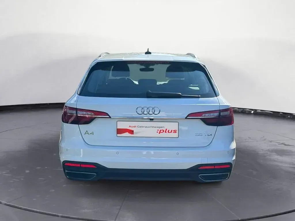 Gebraucht Audi A4 Sport 163 PS (119 kW) 2023 Ibisweiß Kombi