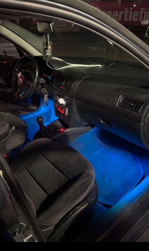 Gebraucht VW Golf IV 101 PS (74 kW) 2000 Andere farben Kleinwagen