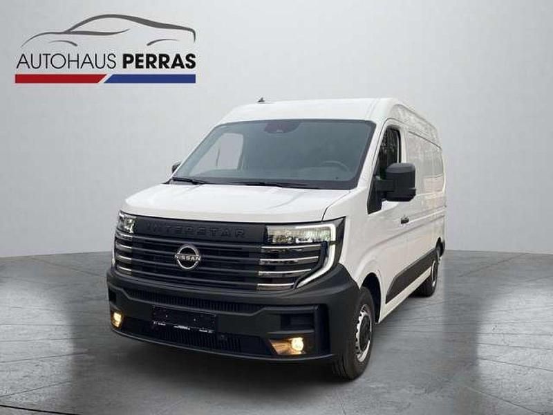 Gebraucht Nissan Interstar 143 PS (105 kW) 2025 Mineral white Van