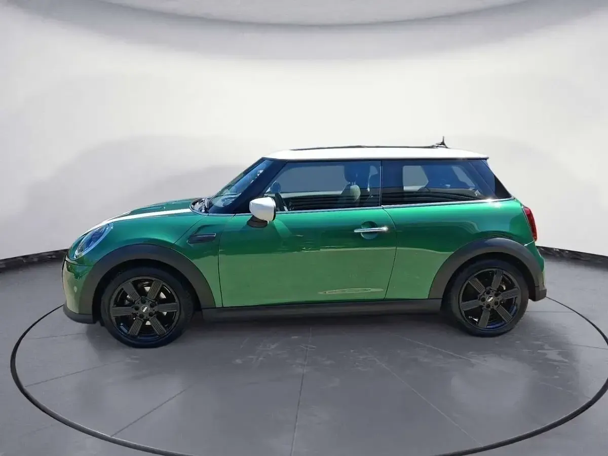 Brugt Mini Cooper Classic 136 HK (100 kW) 2023 Grøn Hatchback