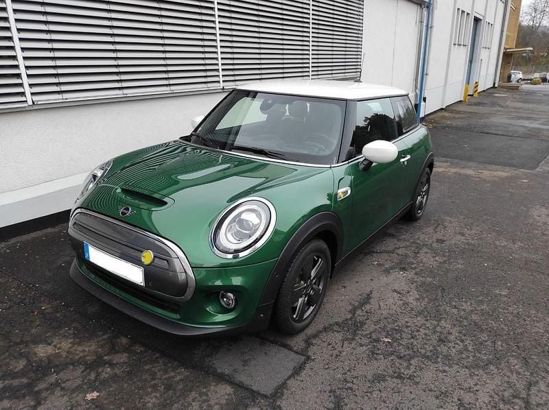 Grün Gebraucht 2020 Mini Cooper SE Kleinwagen | 15.000 € (Guter Preis) - Bild 1/3