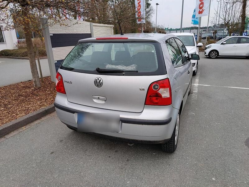 Gebraucht VW Polo 75 PS (55 kW) 2004 Silber Kleinwagen