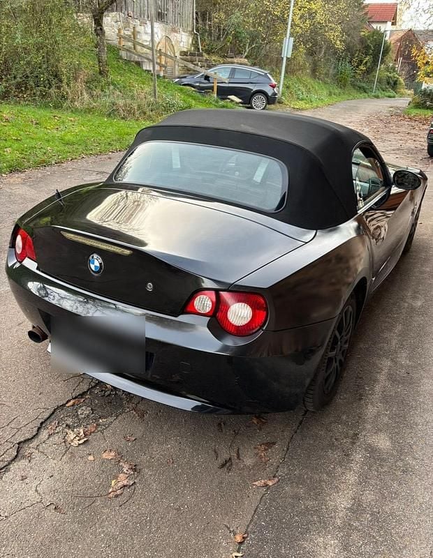 Gebraucht BMW Z4 150 PS (110 kW) 2005 Schwarz Cabrio