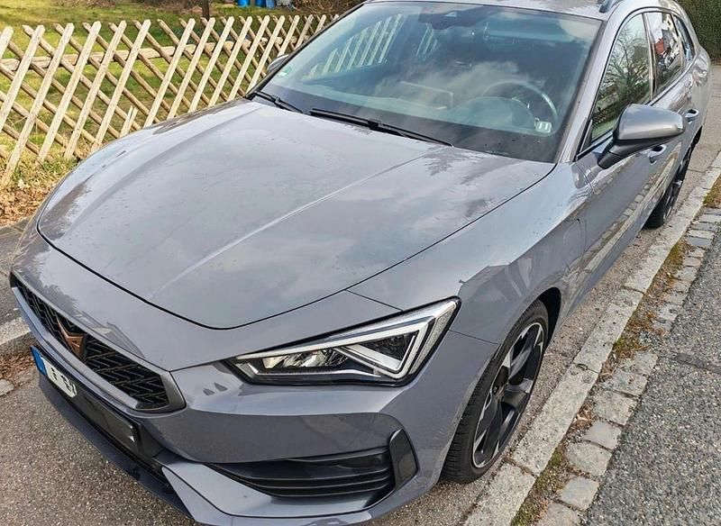 Gebraucht Cupra Leon 204 PS (150 kW) 2022 Grau Limousine