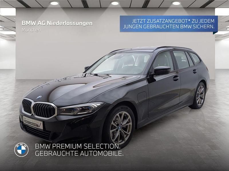 Schwarz Gebraucht 2024 BMW 330e Kombi | 43.709 € (Fairer Preis) - Bild 1/2