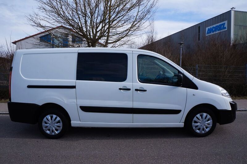Gebraucht Peugeot Expert 163 PS (119 kW) 2015 Weiß Van
