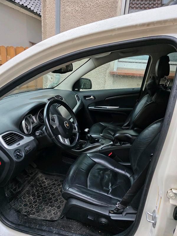 Gebraucht Fiat Freemont 170 PS (125 kW) 2014 Andere farben SUV