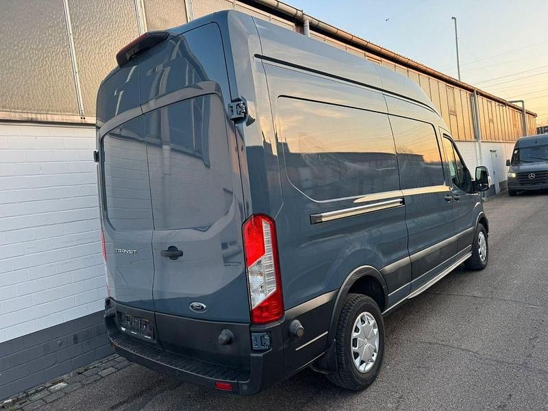 Gebraucht Ford Transit 131 PS (96 kW) 2021 Grau Van / Kleinbus
