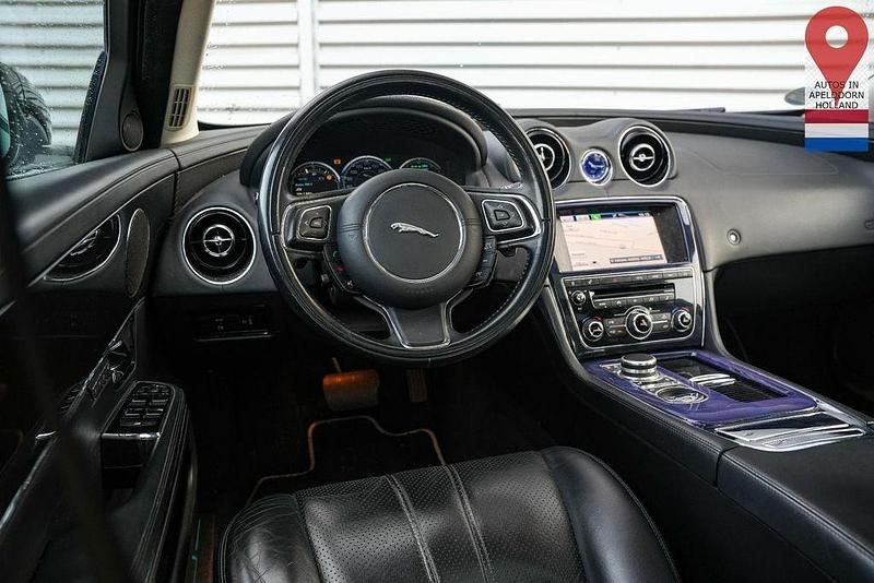 Gebraucht Jaguar XJ Portfolio 275 PS (202 kW) 2013 Schwarz Limousine