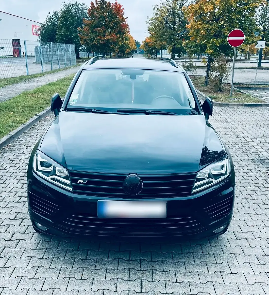 Gebraucht VW Touareg Sound 262 PS (192 kW) 2015 Schwarz SUV