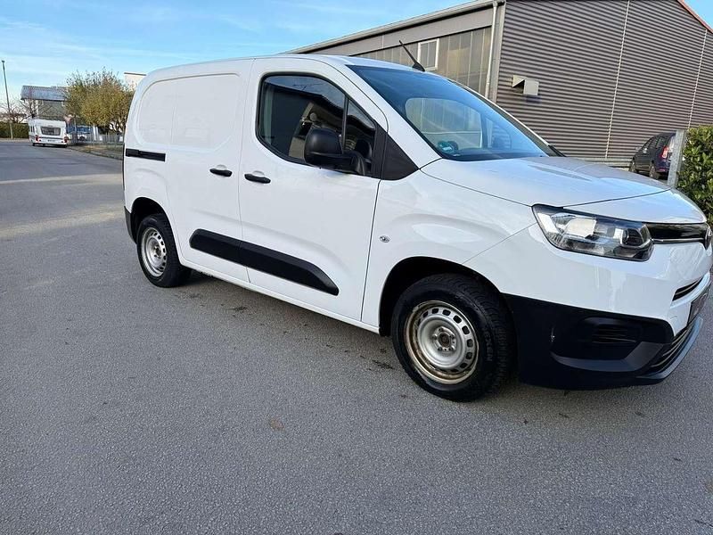 Other Gebraucht 2022 Toyota Proace Van | 9.900 € (Superpreis) - Bild 1/4