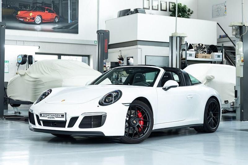 Pure white Gebraucht 2019 Porsche 911 Carrera GTS Cabrio | 149.890 € (Teuer) - Bild 1/4