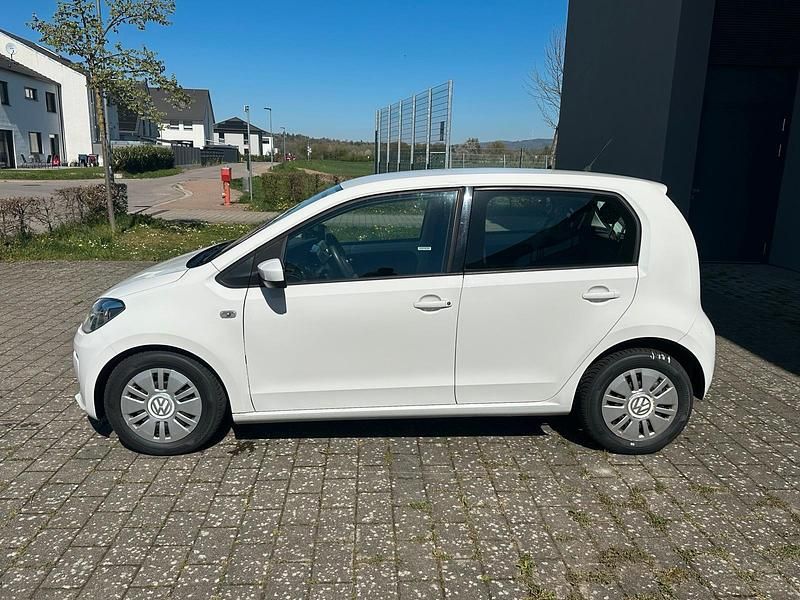 Używany VW up! move up! 60 KM (44 kW) 2015 Biały Hatchback