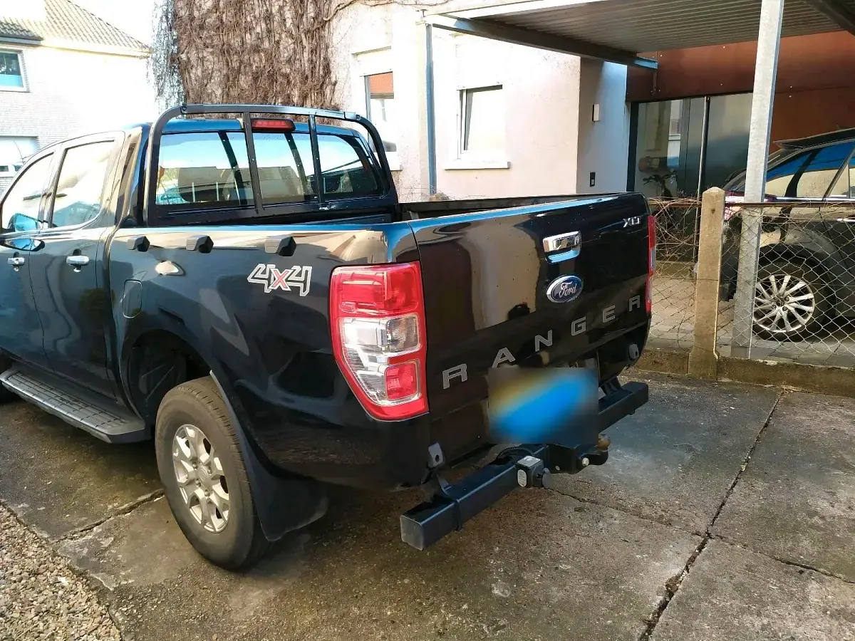 Gebraucht Ford Ranger XLT 160 PS (117 kW) 2017 Schwarz Pickup