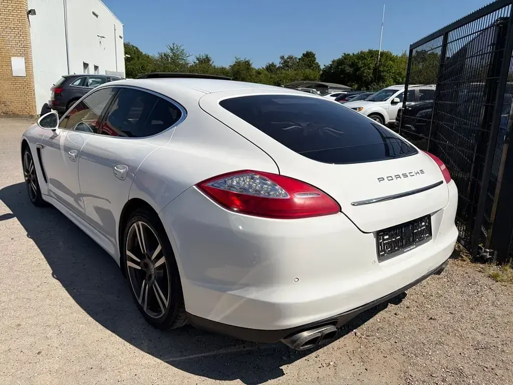 Gebraucht Porsche Panamera S 400 PS (294 kW) 2009 Weiß Kleinwagen