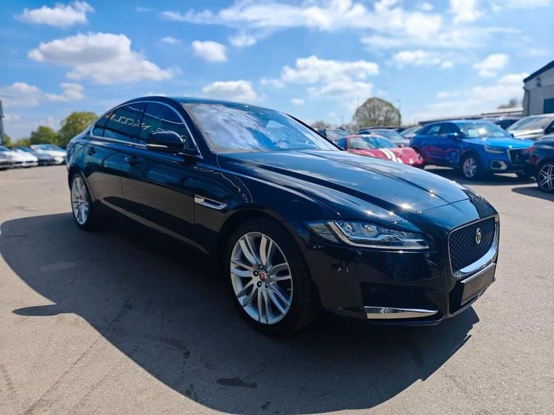 Gebraucht Jaguar XF 300 PS (220 kW) 2017 Schwarz Limousine