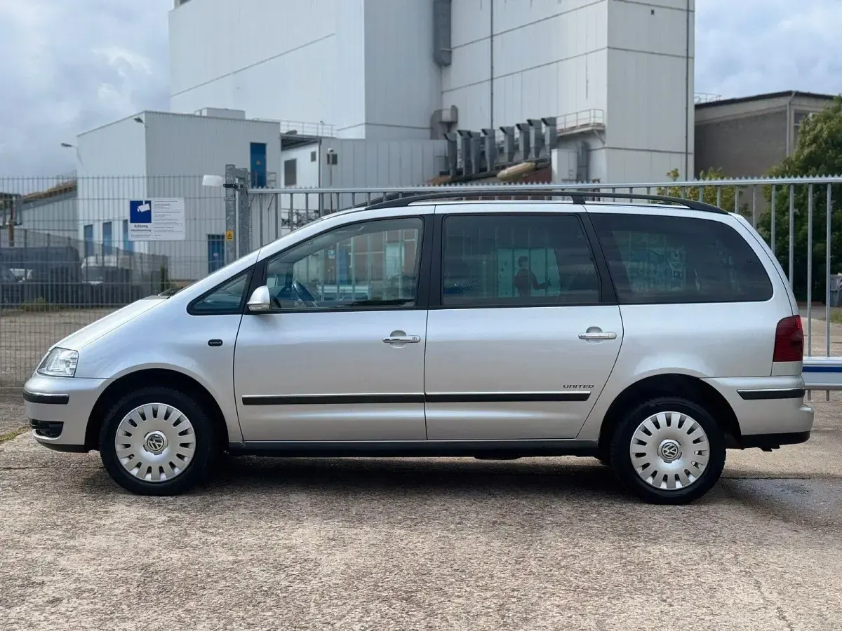 Gebraucht VW Sharan United 116 PS (85 kW) 2009 Silber Van / Kleinbus
