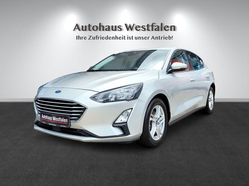 Silber Gebraucht 2021 Ford Focus Cool & Connect Limousine | 14.590 € (Superpreis) - Bild 1/4