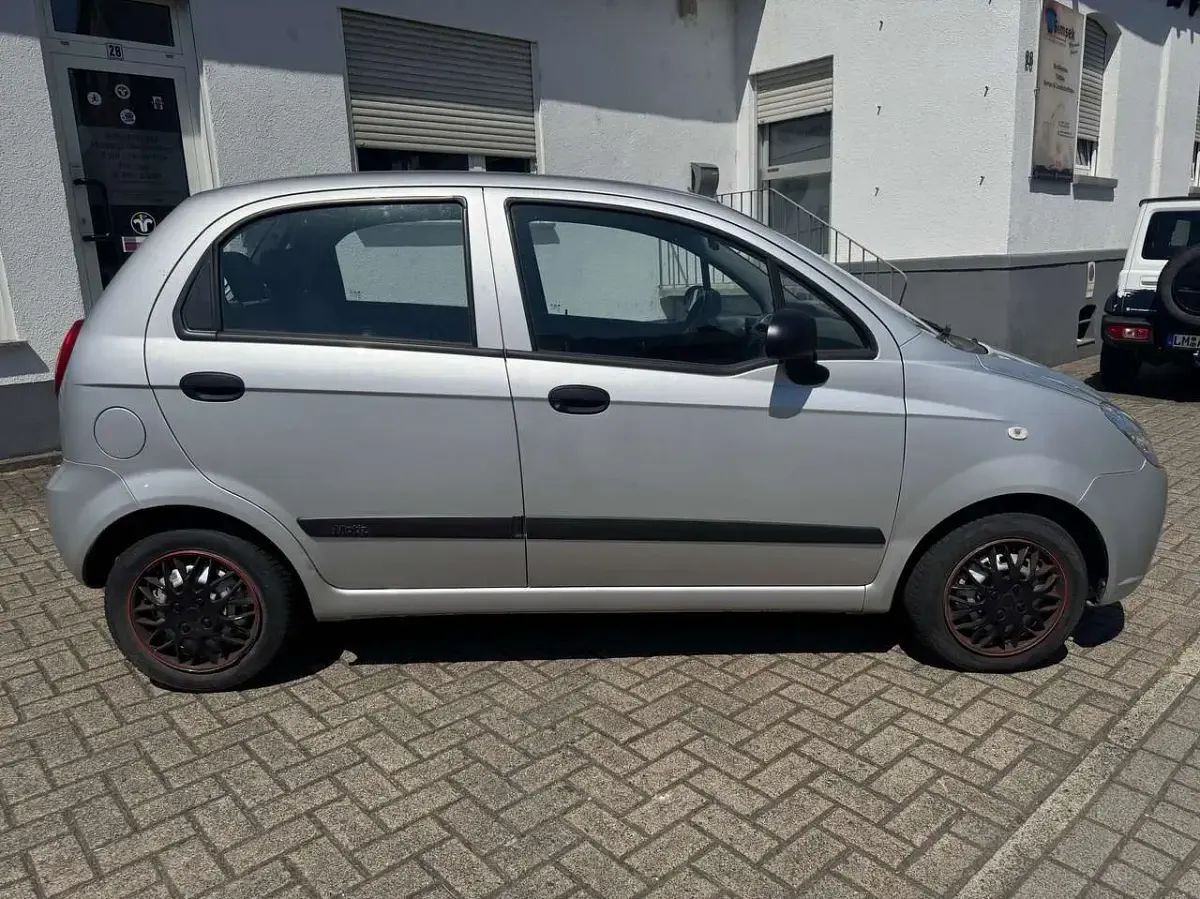 Gebraucht Chevrolet Matiz 52 PS (38 kW) 2009 Grau Kleinwagen