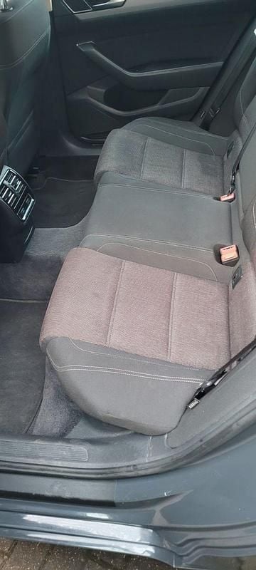 Gebraucht VW Passat Comfortline 150 PS (110 kW) 2016 Grau Kombi