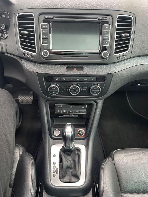 Gebraucht VW Sharan Highline 200 PS (147 kW) 2013 Grau Van / Kleinbus